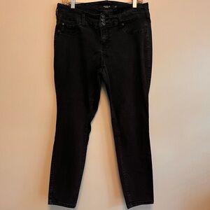 TORRID BLACK WASH JEGGINGS SIze 12S